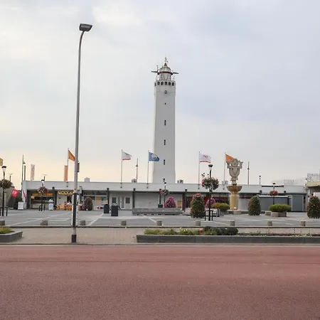 The Lighthouse אכסניה *